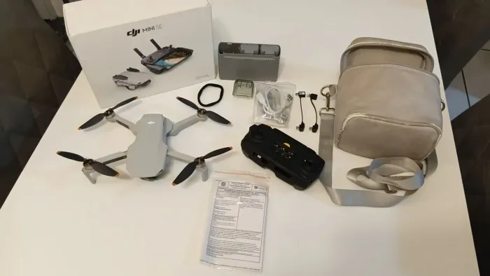 Drone dji mini se padrão fcc 4km registrado na anac com hub e duas baterias