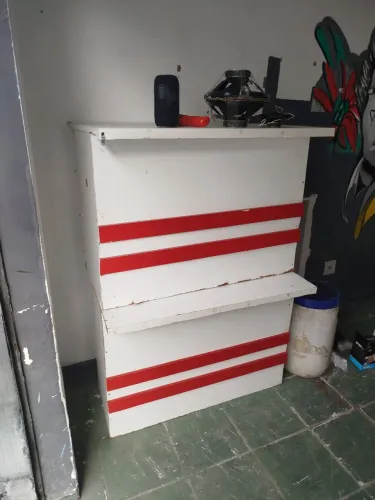 Dois balcão 104cm por 70cm em MDF barato