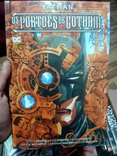 HQ Batman: Portões de Gotham Edição De Luxo (lacrada)