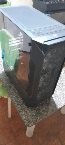 Gabinete Aigo DarkFlash Leo
