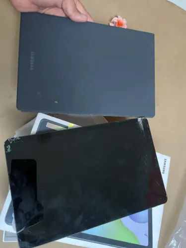 "Tablet Samsung Galaxy Tab S6 Lite (Tela Quebrada sem funcionar ) Capa Original + Caixa"