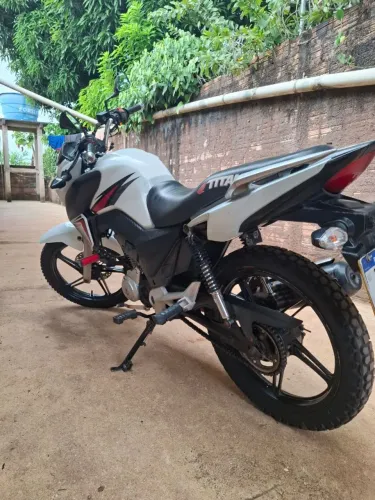 Titã 2016 moto de garagem 15.000,00