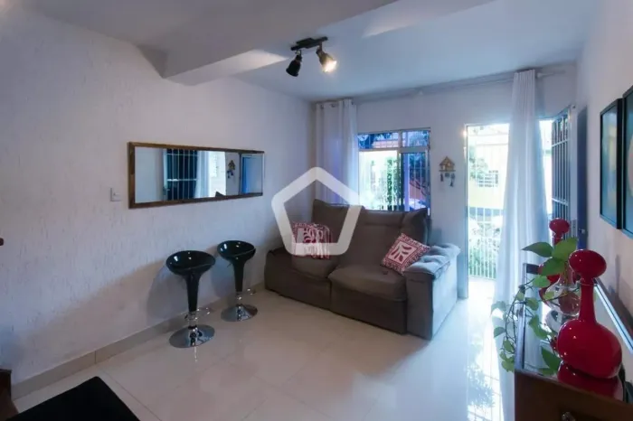 Casa em Vila Gumercindo