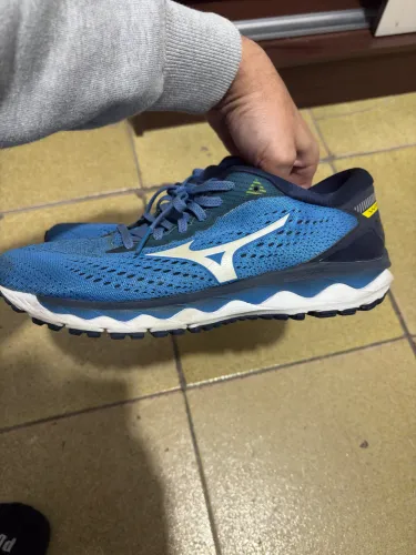 Tênis Mizuno weve