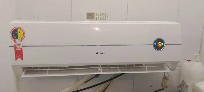 Split HI-Wall convencional Gree 9000btus