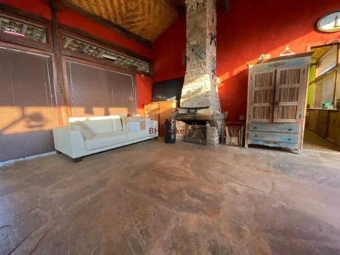 CASA COLONIAL 3 QUARTOS - CONDOMINIO VILLA ALPINA