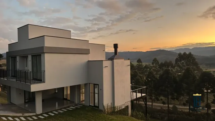 Casa no Condomínio Costa da Serra - Rancho Queimado