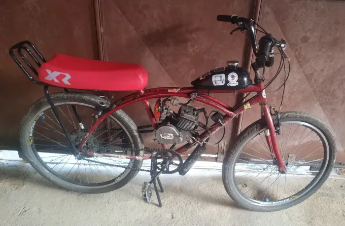 Bike motorizada 80cc com puxador de start.
