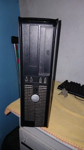 Vende pc para estudo ou escritório 