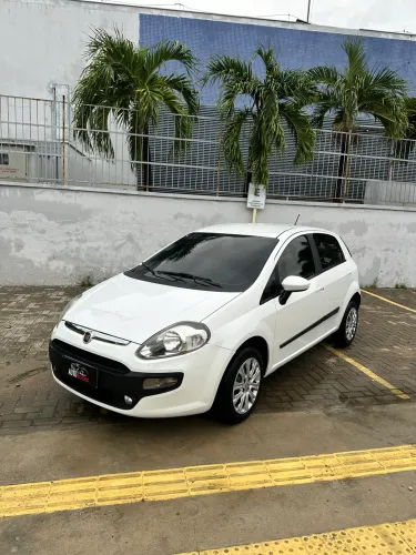 Fiat Punto Attractive 1.4 Fire Flex 8V 5P 2016