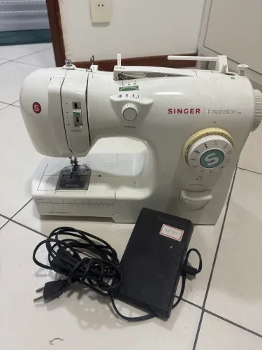 Máquina de Custura singer 
