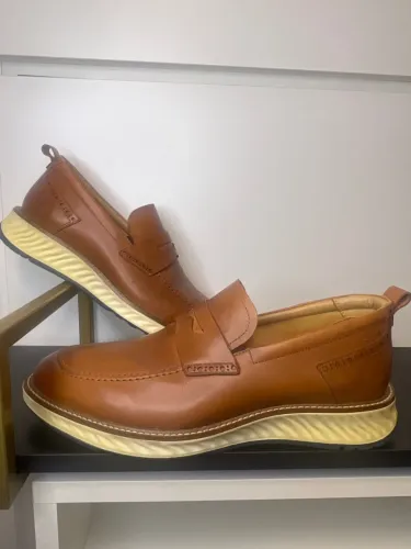Sapato Penny Loafer Casual / Híbrido Viccini - BR 41 - Caramelo