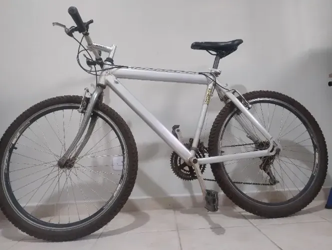 Bicicleta alumínio
