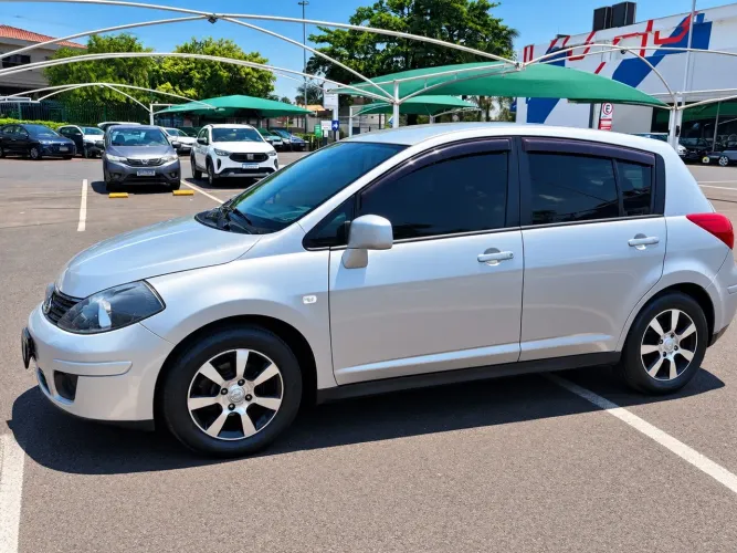 Nissan Tiida S 1.8/1.8 Flex 16V Aut. 2008