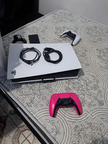 Playstation 5 + 2 controles LEIA A DESCRIÇÃO