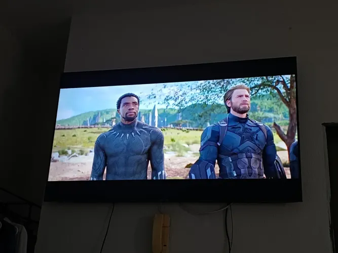 Tv Samsung Uhd 60 Polegadas 4k Crystal Uhd Livre Cabos