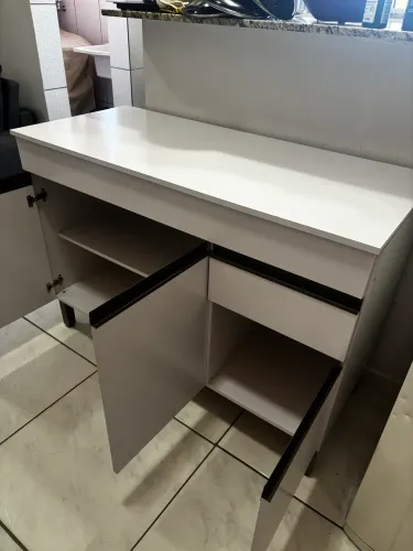 Vendo Balcão com poucos meses de uso
