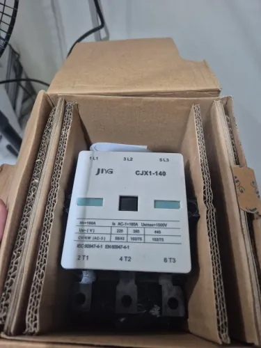 Contator  tripolar jng 140A