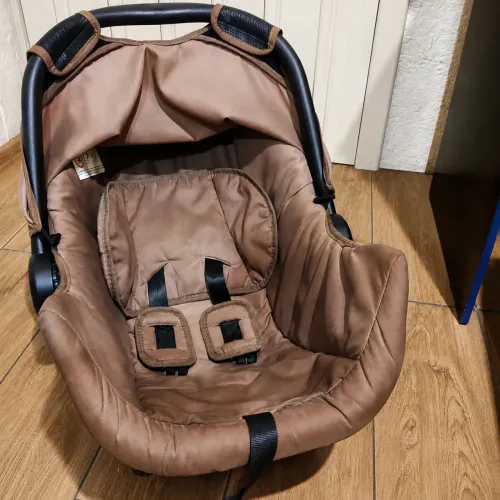 Cadeirinha de bebê Galzerano