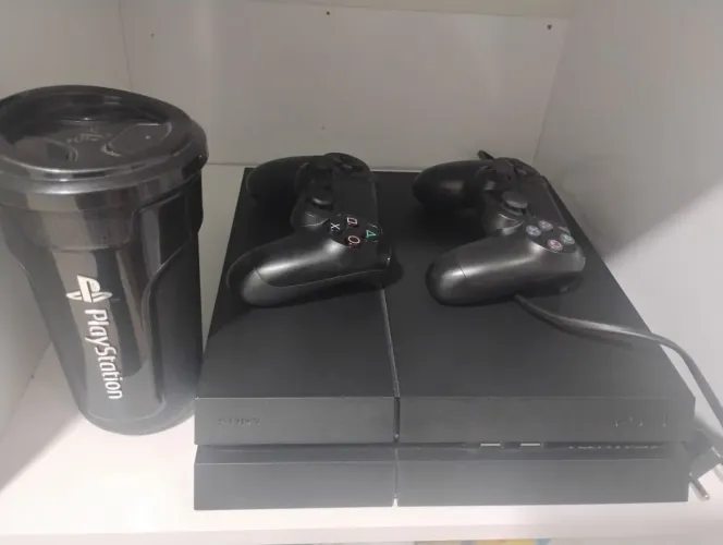 PS4 
