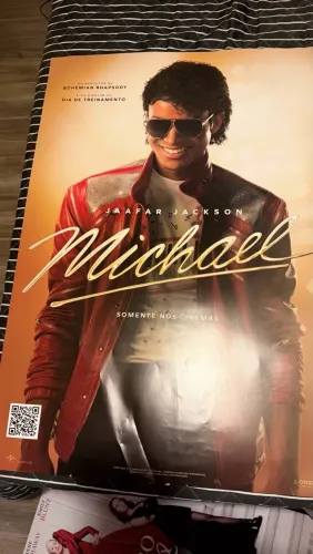 Pôster de cinema Michael original modelo 2 ( Michael Jackson) 64x90
