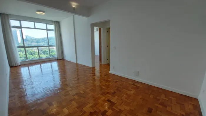 Apartamento quarto e sala  52 m²  Rua Lauro Muller