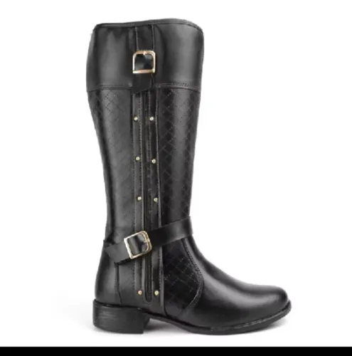 Bota montaria