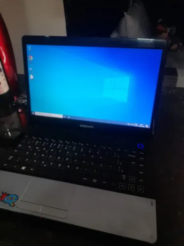 Notebook Samsung 4gb ram vendo ou troco