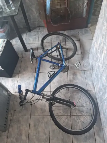 Bicicleta aro 26 c/marcha $300,00
