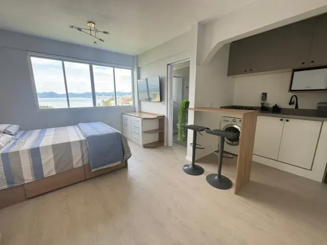 STUDIO LOCALIZADO NO ESTREITO - FLORIANÓPOLIS