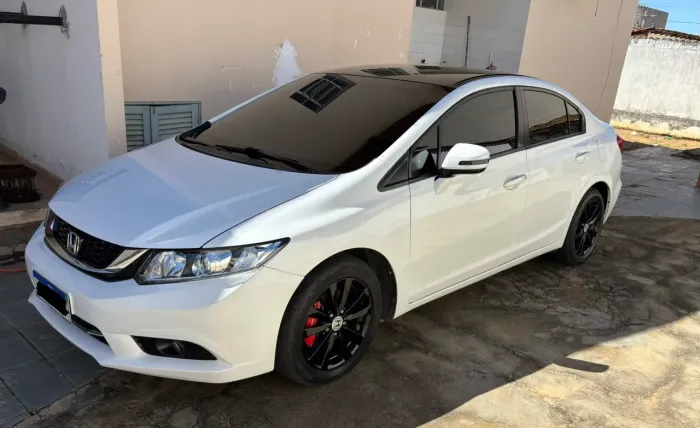 Honda Civic Sedan LXR 2.0 Flexone 16V Aut. 4P 2014