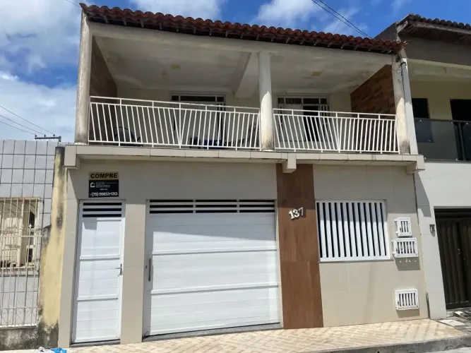 Casa à venda em rua pública, CENTRO, Lagarto, SE