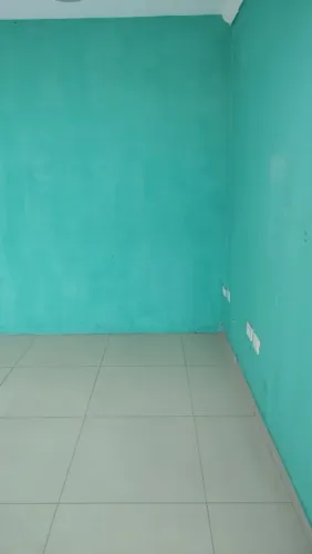 Aluga-se uma loja