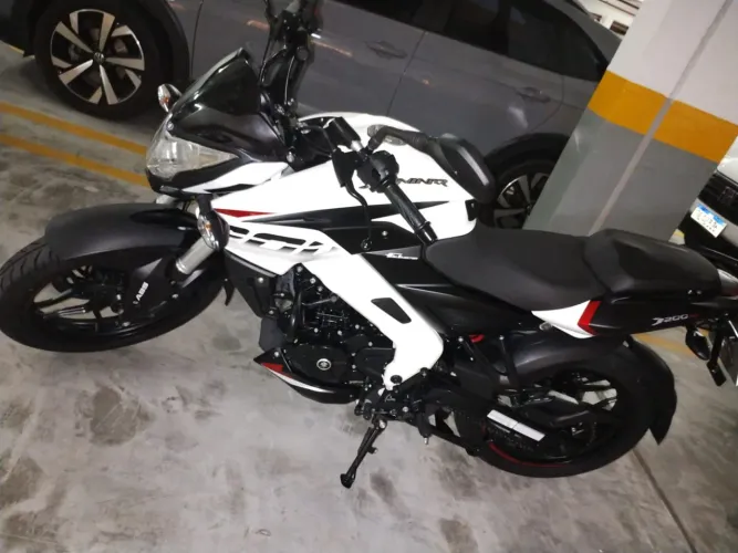 Vendo Moto Dominar 200 R$18 mil