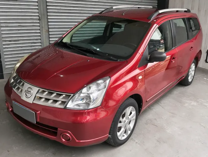 Nissan Grand Livina 1.8 S 16V 2011/2012 2013