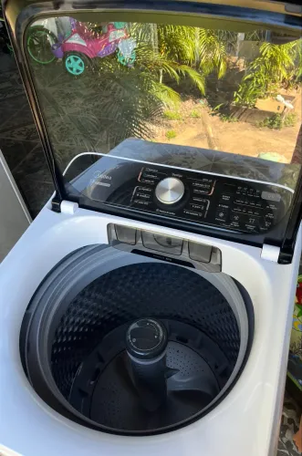 Máquina de lavar faz tudo MIDEA 13kg 
