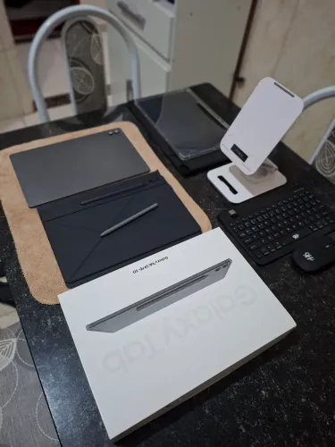 Galaxy Tab S9 FE Plus + Capa e Caneta - Impecável 10X SEM JUROS