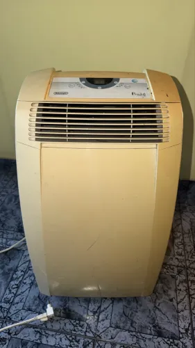 Ar condicionado portatil delonghi pac c100