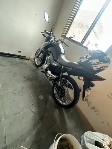 Vendo 160 impecável