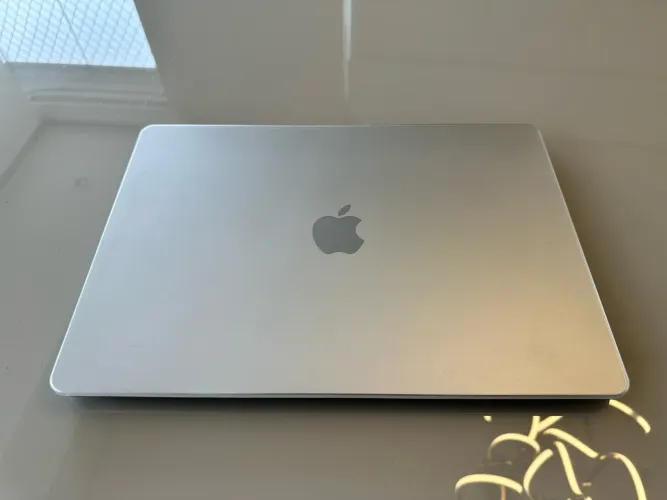 MacBook Air M4 15? 24gb 1Tb 100% AppleCare+ 2029
