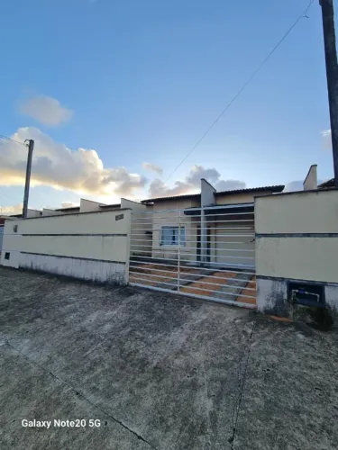 Casa com 2 Quarto(s) e 1 banheiro(s) para Alugar, 66 m² por R$ 600 / Mês