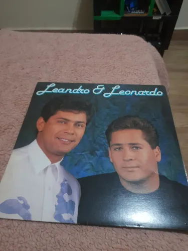 LP Leandro e Leonardo-:muito novo
