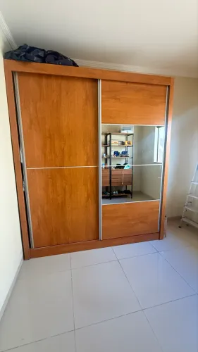Guarda roupa casal
