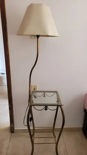 Abajur rústico com mesa 2 em 1