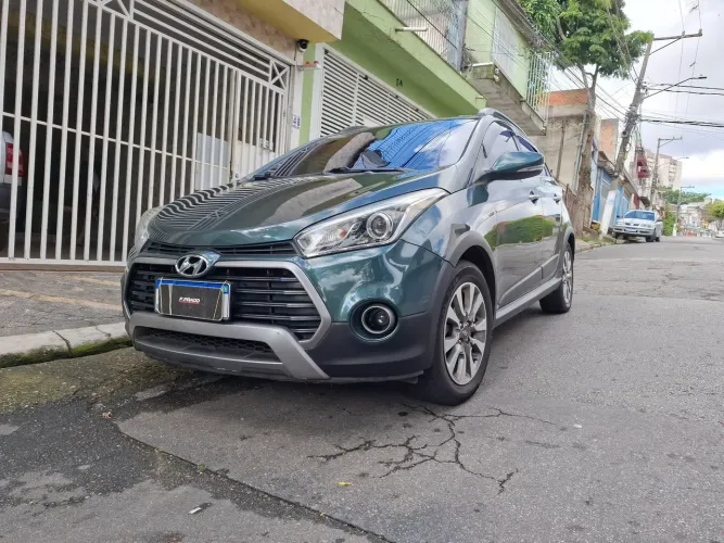 Hyundai HB20X Premium 1.6 Flex 16V Aut. 2016