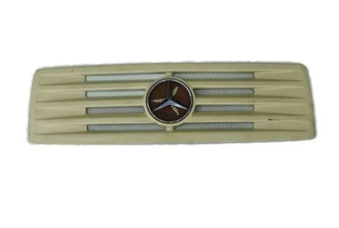 Grade Dianteira Caminhão Mercedes Benz 1620 96 à 05 Usada Com Detalhes