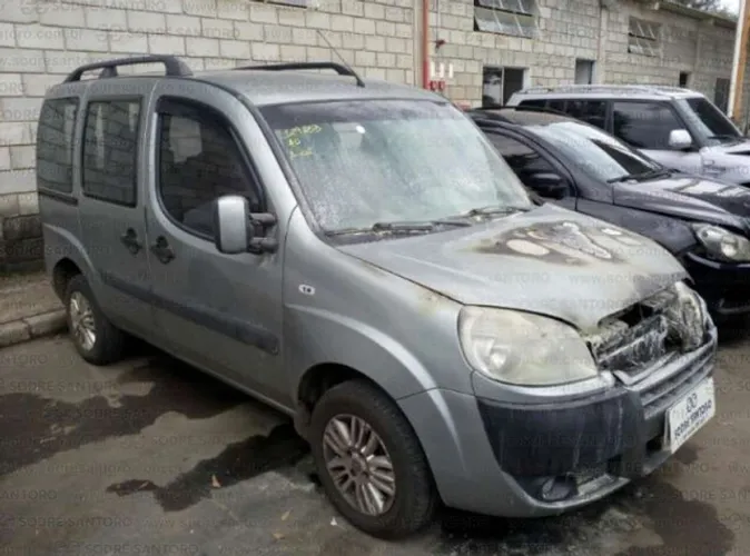 Sucata Fiat Doblô 2013 para retirada de peças