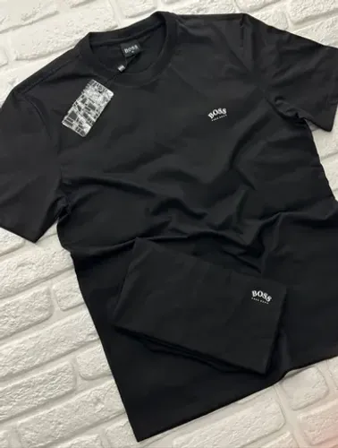 Camiseta Masculina *