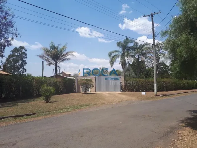Chácara dos Sonhos à Venda em São Carlos - 6 Dormitórios, Piscina e Campo de Futebol!