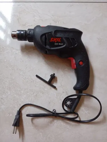 Furadeira de Impacto Skil 500W 127V Com Chave De Mandril nova (na caixa).